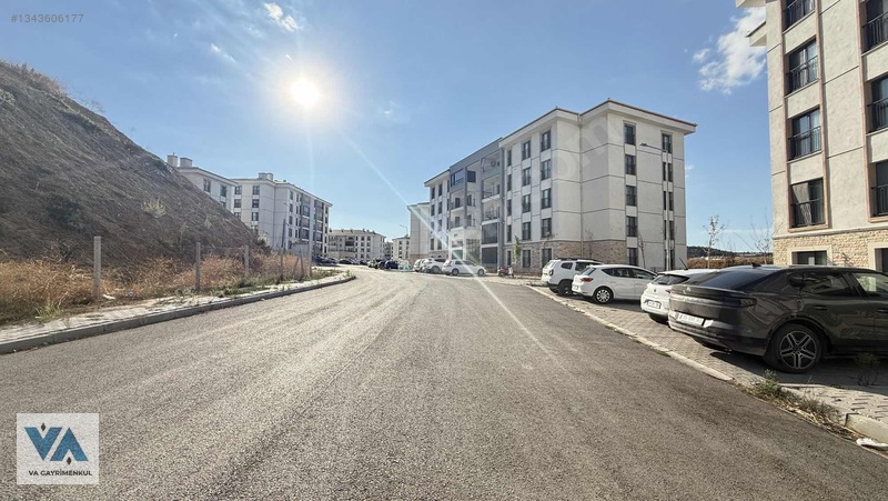 Aliağa Toki'de 3+1 125 M2 Kiralık Ara Kat Daire — fotoğraf 28