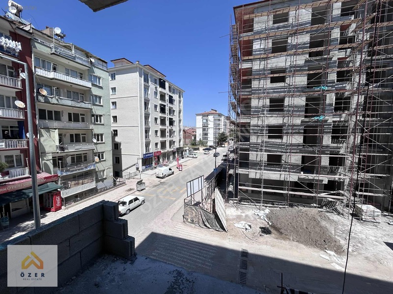 Özer Gayrimenkul'den 2+1 Sıfır Daire Tapu Bitişiğin'de — fotoğraf 3