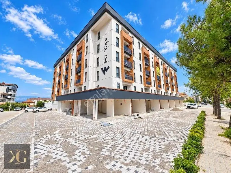 Pruva'dan Ana Cadde Üzerinde Sıfır Sitede 2+1 Lüks Satılık Daire — fotoğraf 2