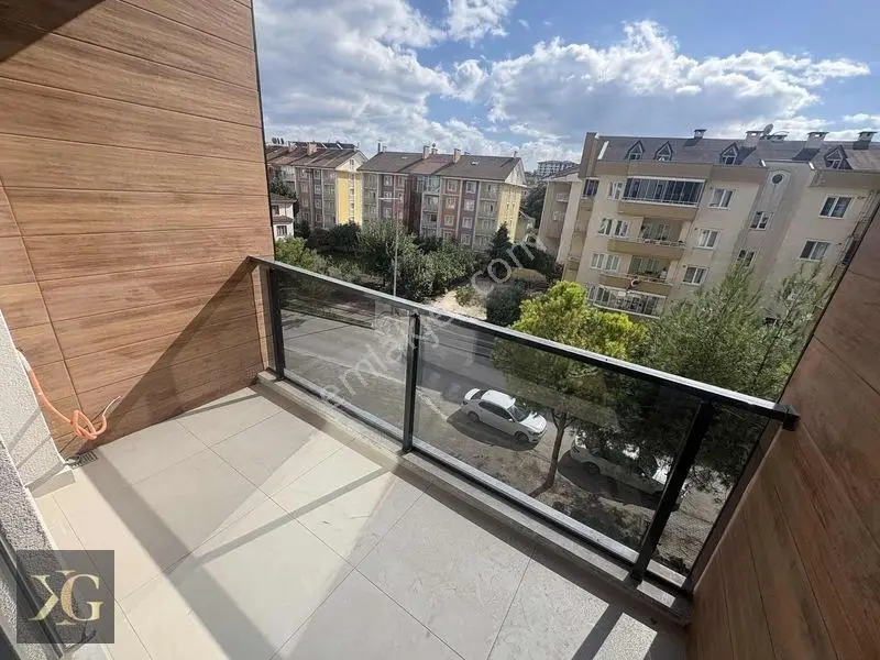 Pruva'dan Ana Cadde Üzerinde Sıfır Sitede 2+1 Lüks Satılık Daire — fotoğraf 23