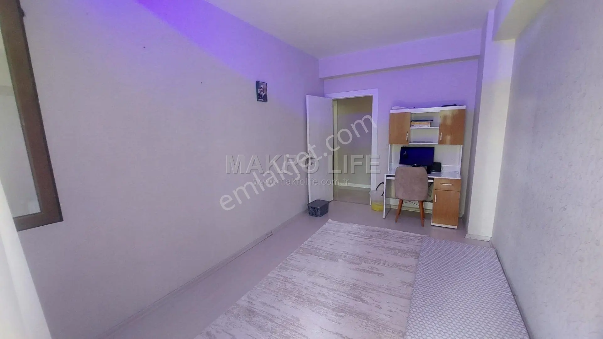 Fabrika Mahallesi'nin En Bakımlı 3+1 Dairesi Satışta — fotoğraf 7