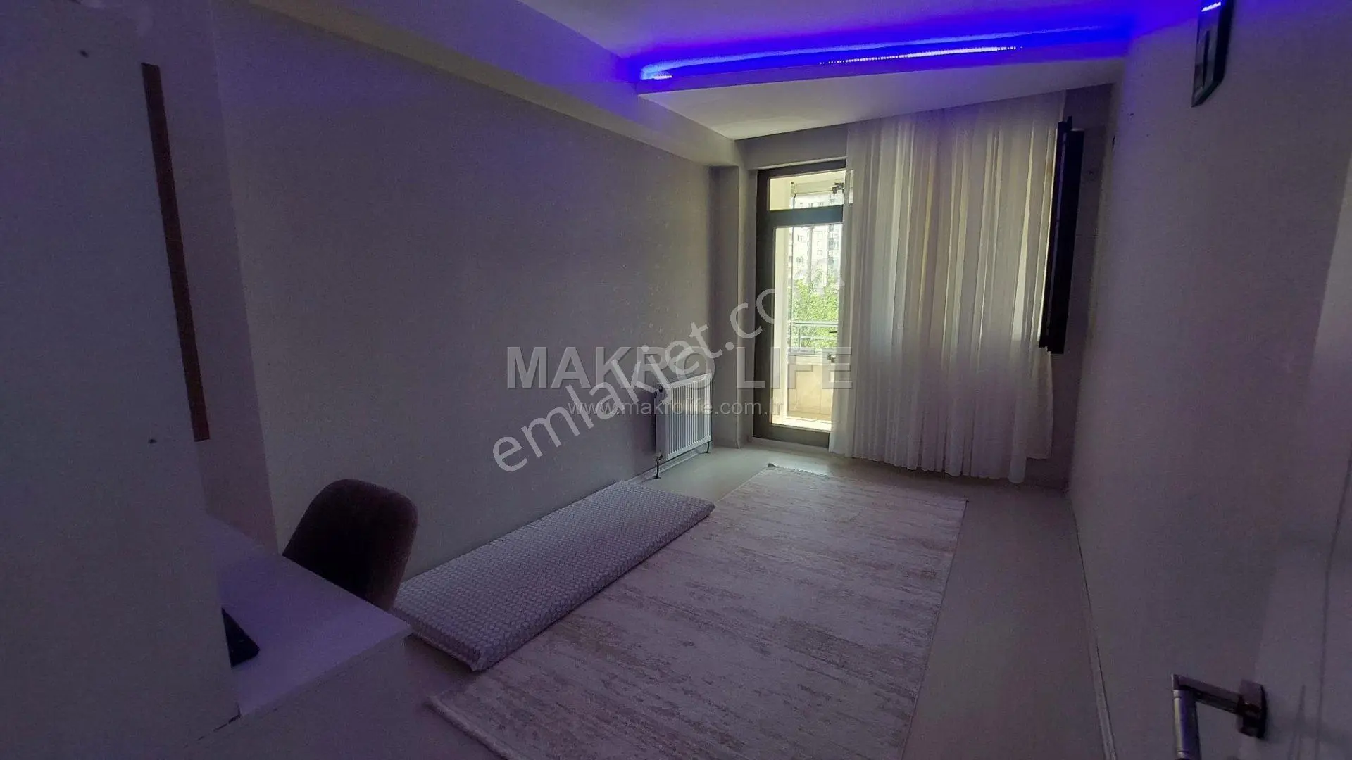 Fabrika Mahallesi'nin En Bakımlı 3+1 Dairesi Satışta — fotoğraf 11