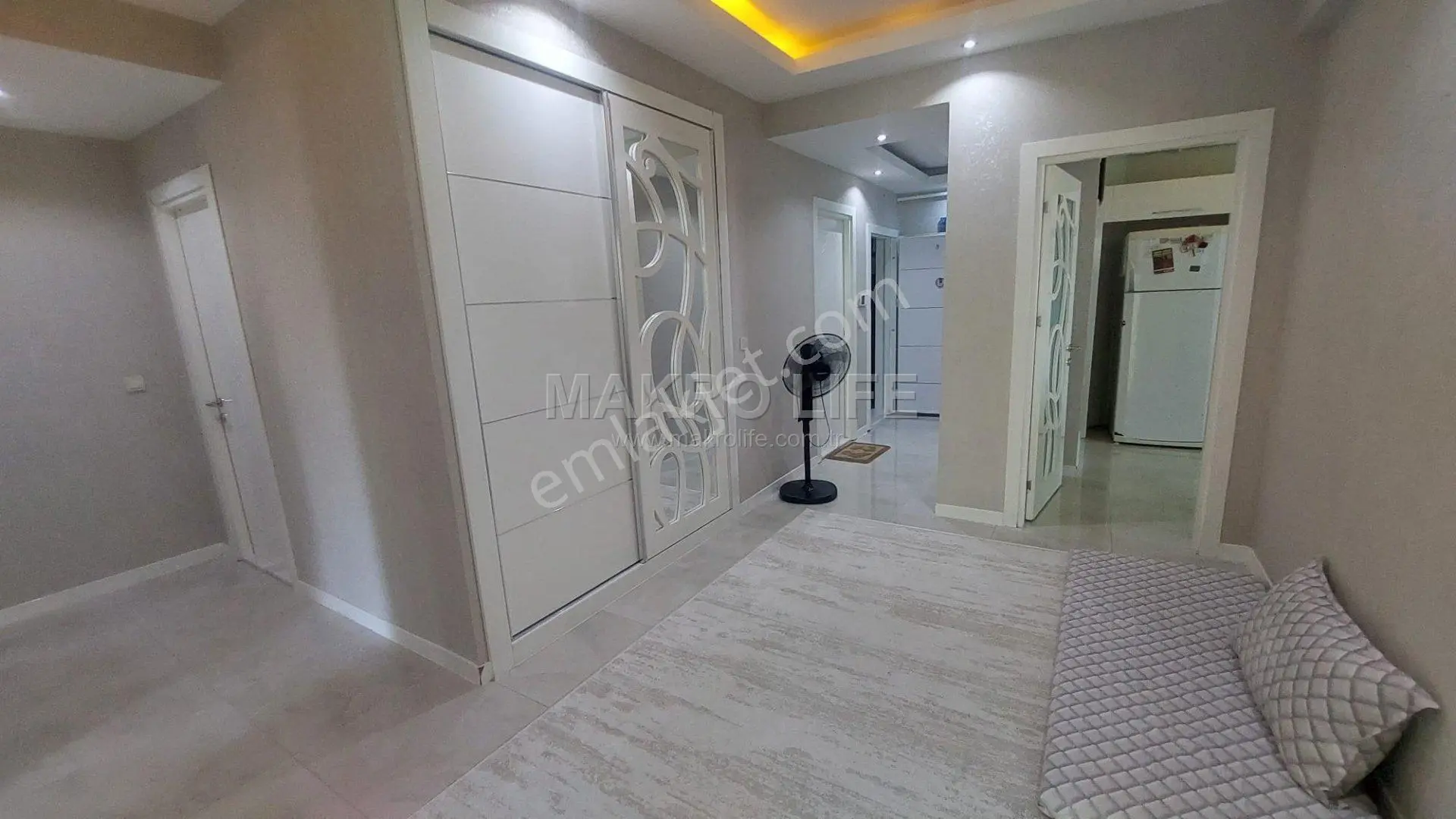 Fabrika Mahallesi'nin En Bakımlı 3+1 Dairesi Satışta — fotoğraf 20