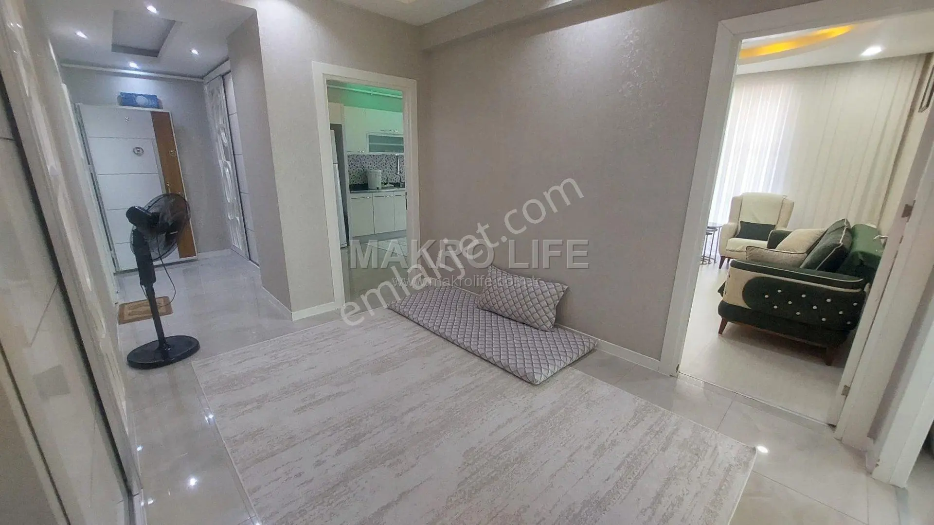 Fabrika Mahallesi'nin En Bakımlı 3+1 Dairesi Satışta — fotoğraf 21
