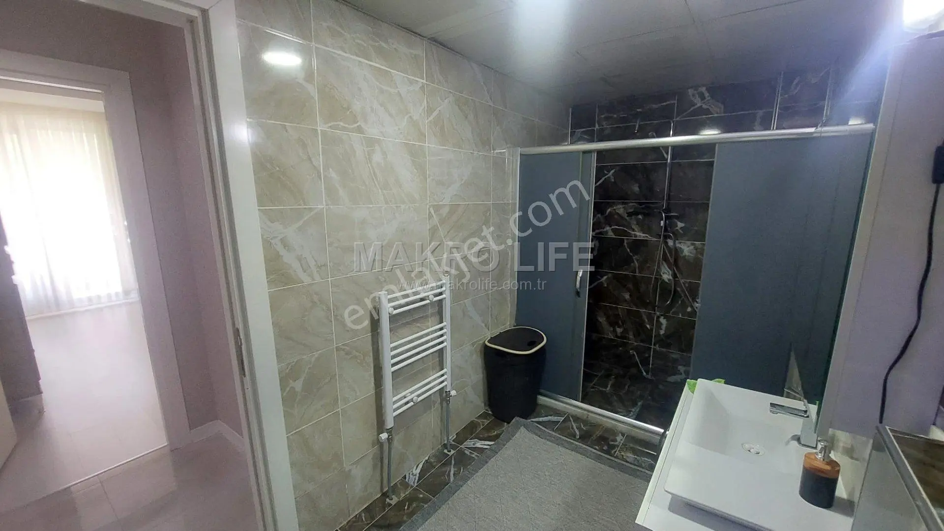 Fabrika Mahallesi'nin En Bakımlı 3+1 Dairesi Satışta — fotoğraf 24