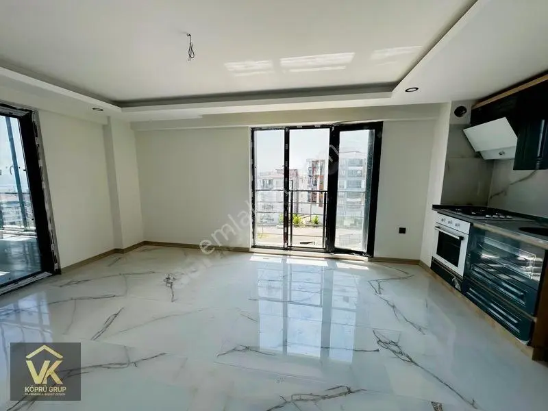 Vk Köprü Grup'tan Deniz Manzaralı 15.000 Tl Kiracılı Satılık 1+1 — fotoğraf 4