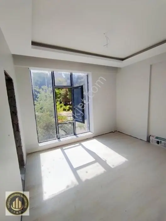 Memorial Civarında 3+1 Satılık Arakat Daire — fotoğraf 2