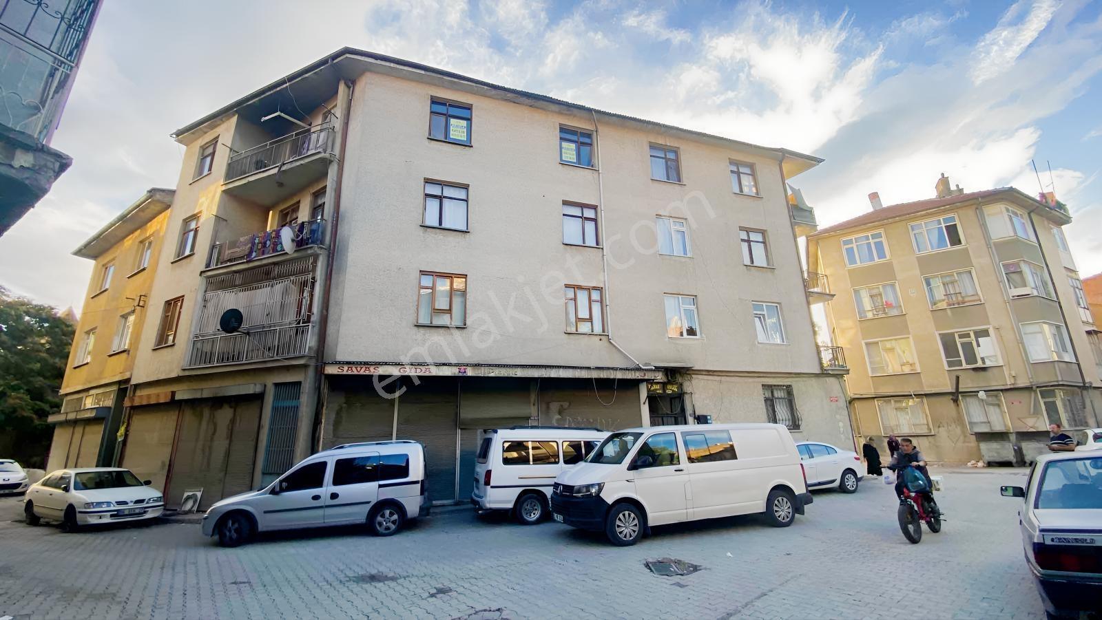 Çarşı Merkezi Konumda 3+1 Satılık Daire