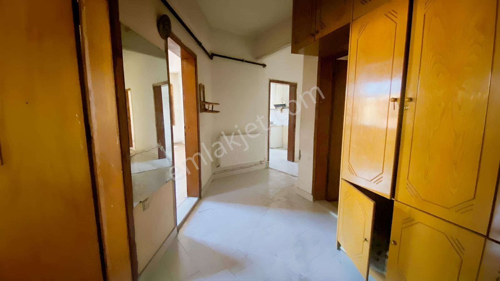 Çarşı Merkezi Konumda 3+1 Satılık Daire — fotoğraf 7