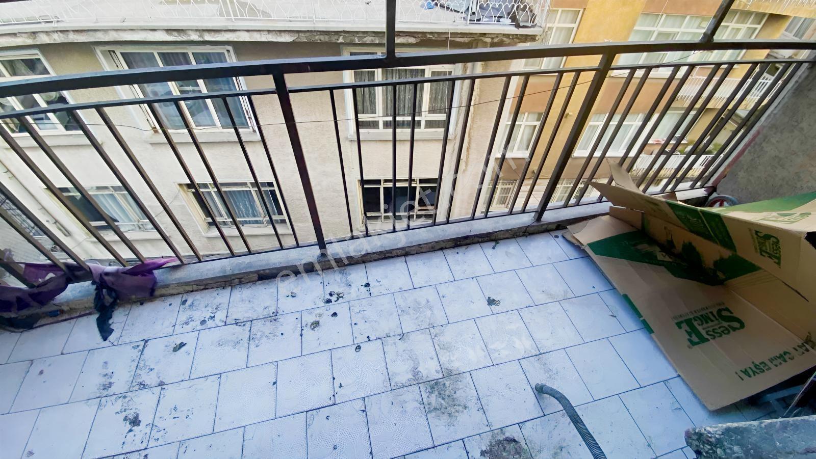Çarşı Merkezi Konumda 3+1 Satılık Daire — fotoğraf 10