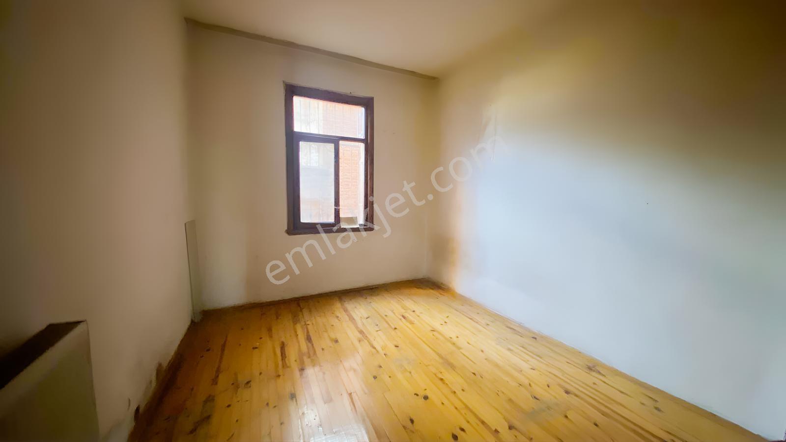 Çarşı Merkezi Konumda 3+1 Satılık Daire — fotoğraf 15