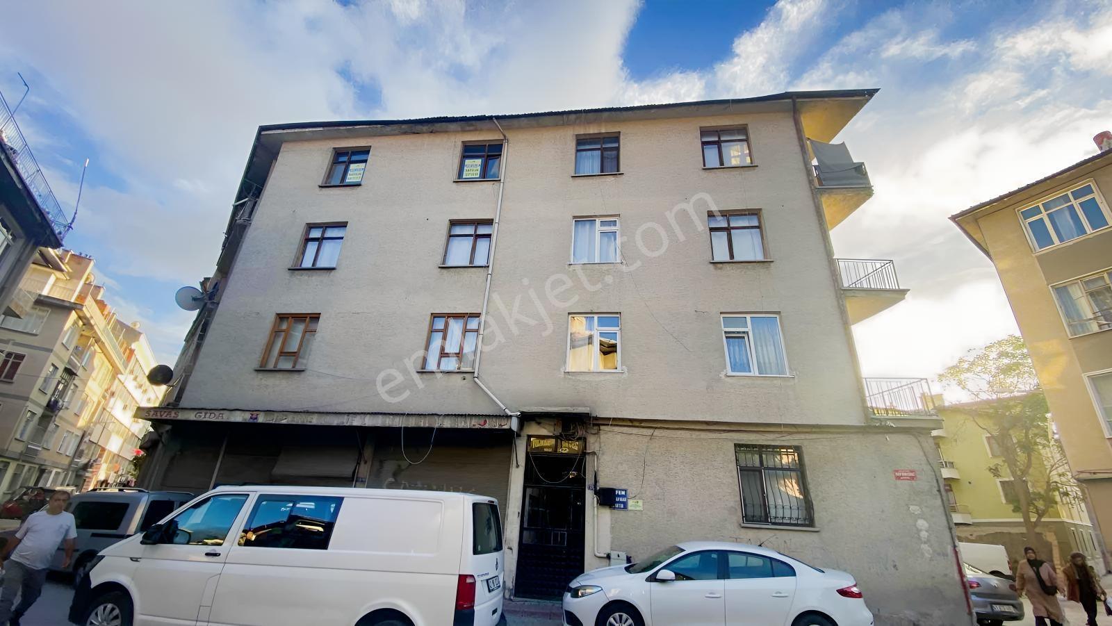 Çarşı Merkezi Konumda 3+1 Satılık Daire — fotoğraf 22