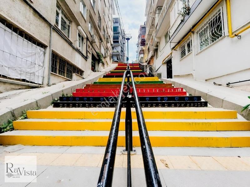 Mithatpaşa Caddesi Üzeri Satılık 2+1 Daire — fotoğraf 4