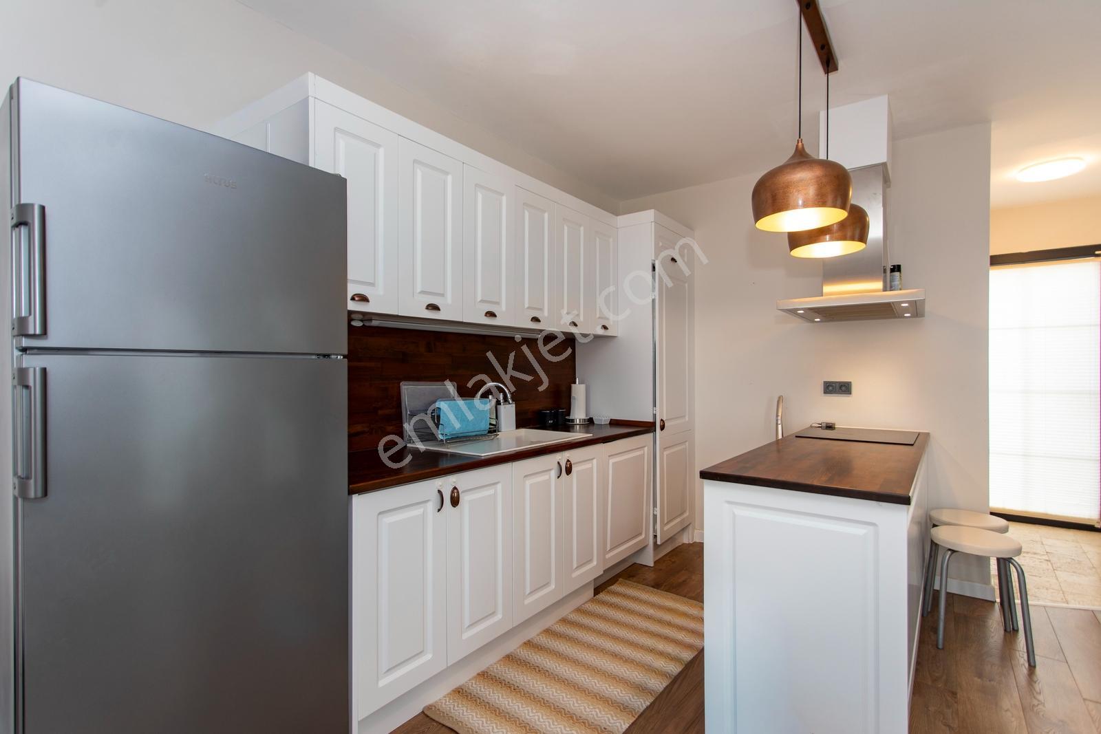 Foça Foçaköyde Havuzlu Butik Site İçerisinde Satılık 2+2 Villa — fotoğraf 11