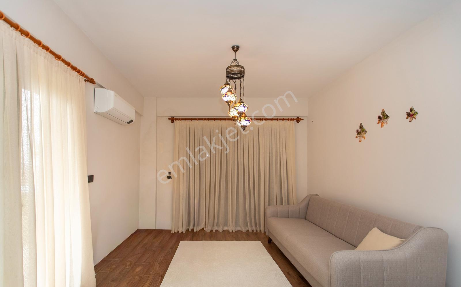 Foça Foçaköyde Havuzlu Butik Site İçerisinde Satılık 2+2 Villa — fotoğraf 16