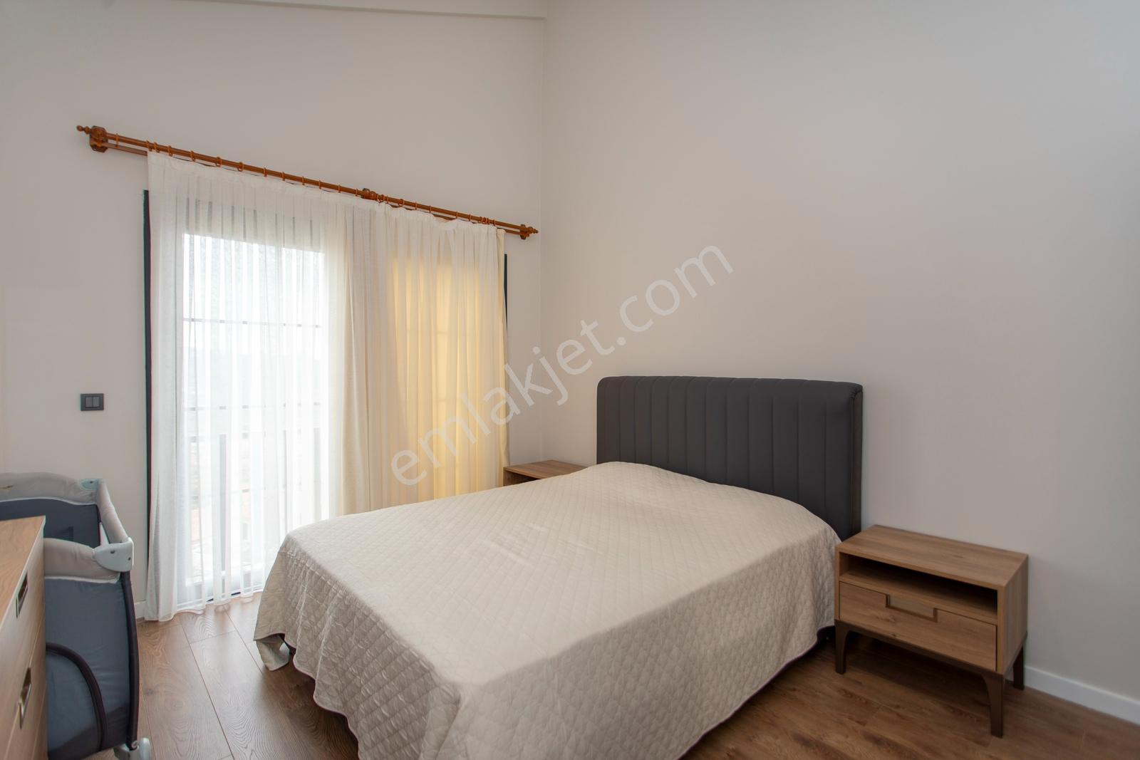 Foça Foçaköyde Havuzlu Butik Site İçerisinde Satılık 2+2 Villa — fotoğraf 22