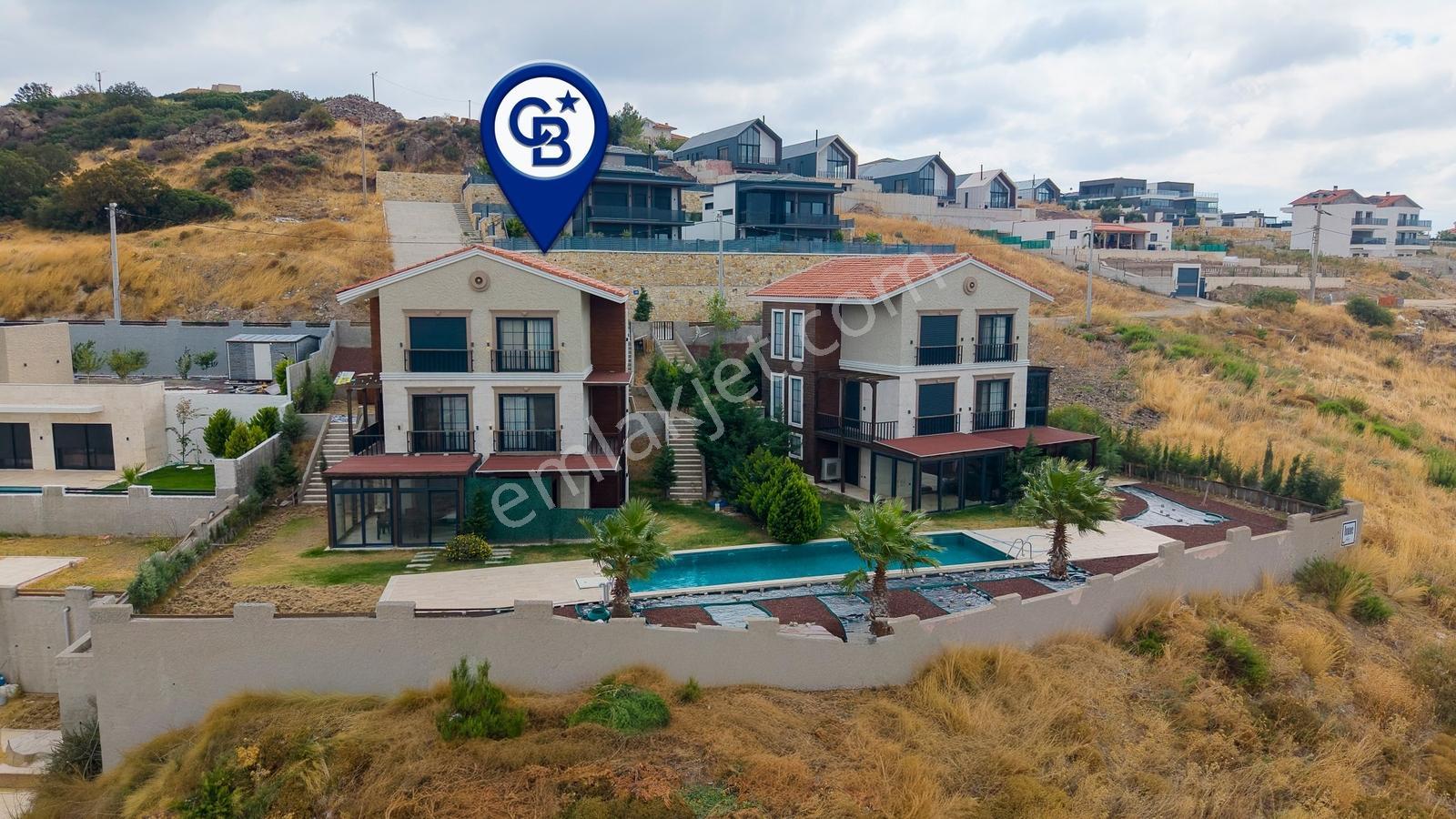 Foça Foçaköyde Havuzlu Butik Site İçerisinde Satılık 2+2 Villa — fotoğraf 31