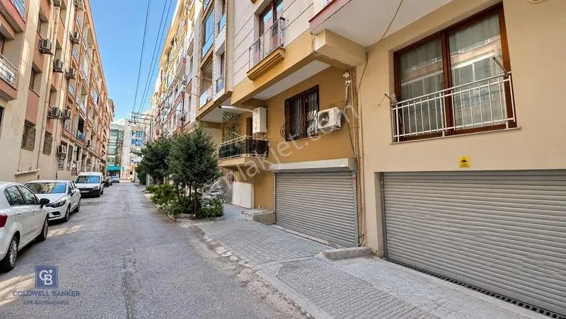 Karşıyaka Şemikler 2+1 Kapalı Mutfak Satılık Daire — fotoğraf 2