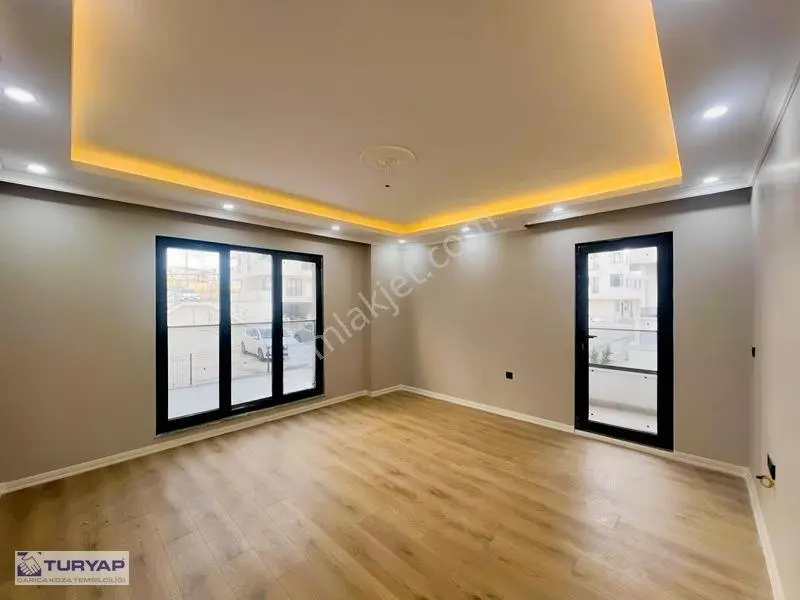 Turyaptan Bayramoğlunda Sıfır Lüks 2+1 | Geniş Ve Ferah|Otopark