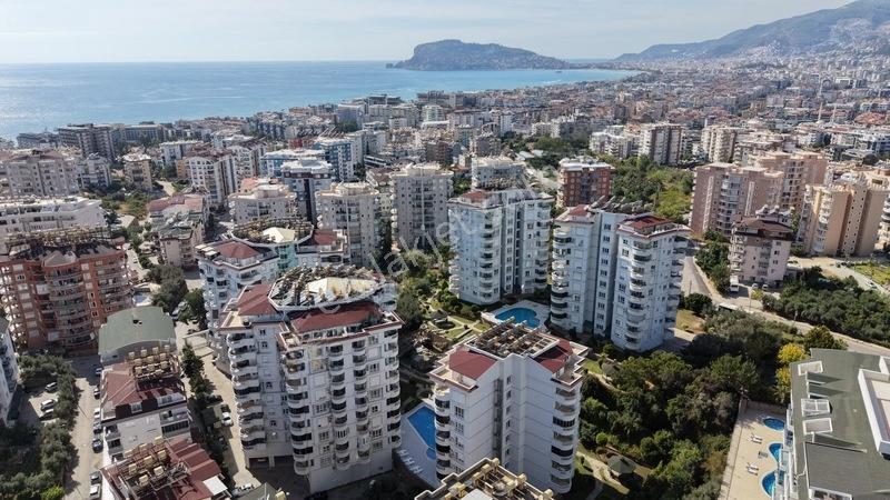 Alanya Tosmur'da 2+1 Eşyalı Deniz Manzaralı Satılık Daire