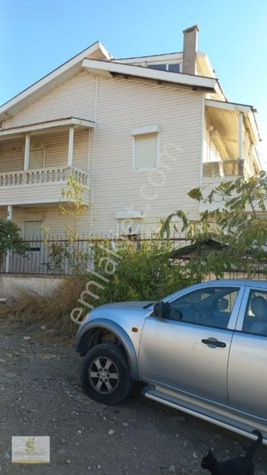 İzmir Seferihisar Denize İkinci Parselde Satılık Villa — fotoğraf 3