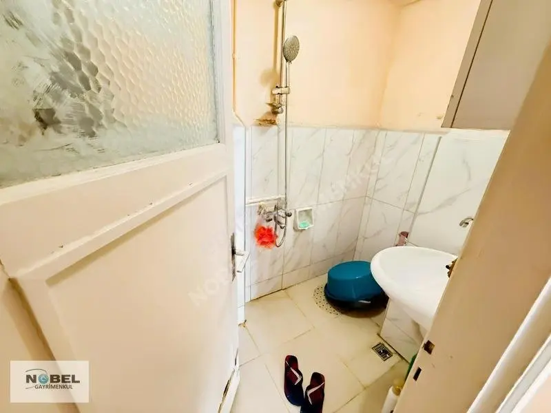 Büyük Selimpaşa'da Merkezi Konumda Ferah & Aydınlık 2+1 Daire — fotoğraf 13