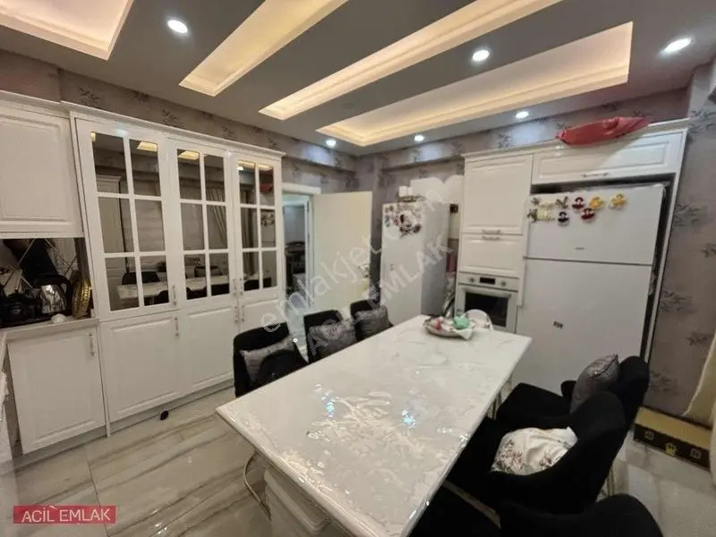 Acil Emlak'tan 4+1 Ultra Lüx Daire — fotoğraf 2