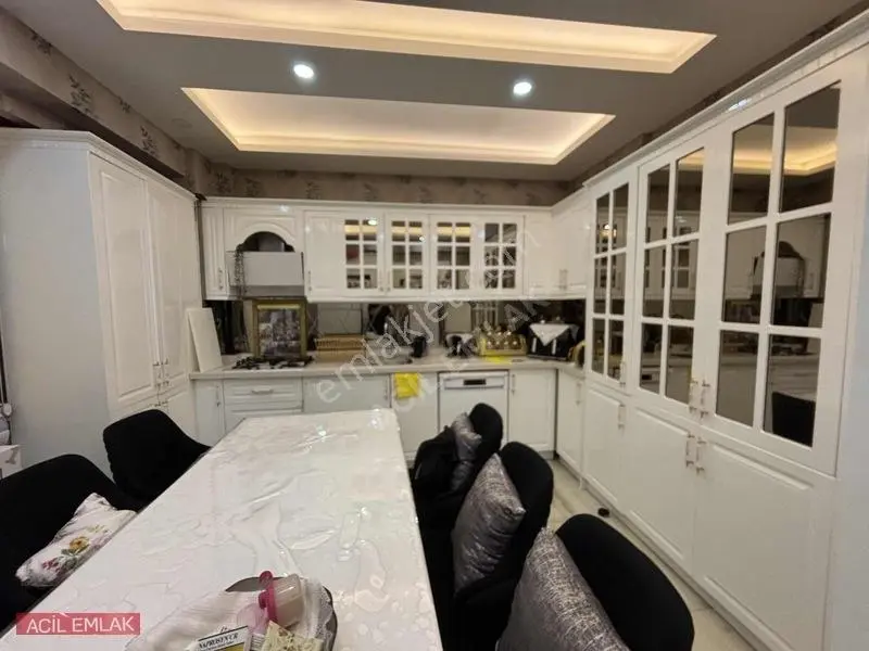 Acil Emlak'tan 4+1 Ultra Lüx Daire — fotoğraf 3