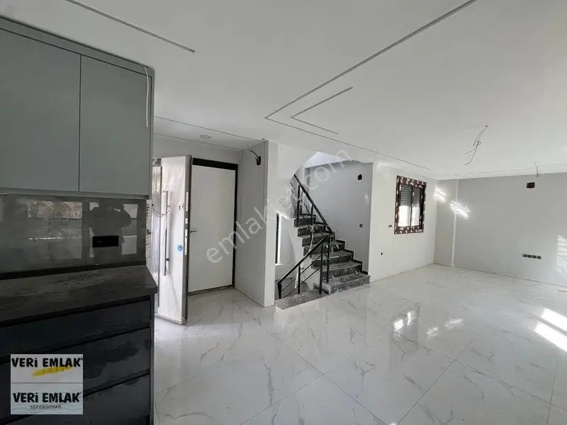 Veri'den Akarca'da 3+2 Denize 100 Metre Sıfır Villa — fotoğraf 9