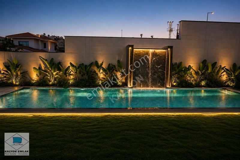 Çeşme Ovacık'ta 890 M2 Arsa 495 M2 Kapalı Alanlı Ultra Lüx Villa — fotoğraf 4