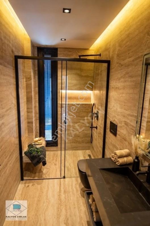 Çeşme Ovacık'ta 890 M2 Arsa 495 M2 Kapalı Alanlı Ultra Lüx Villa — fotoğraf 25