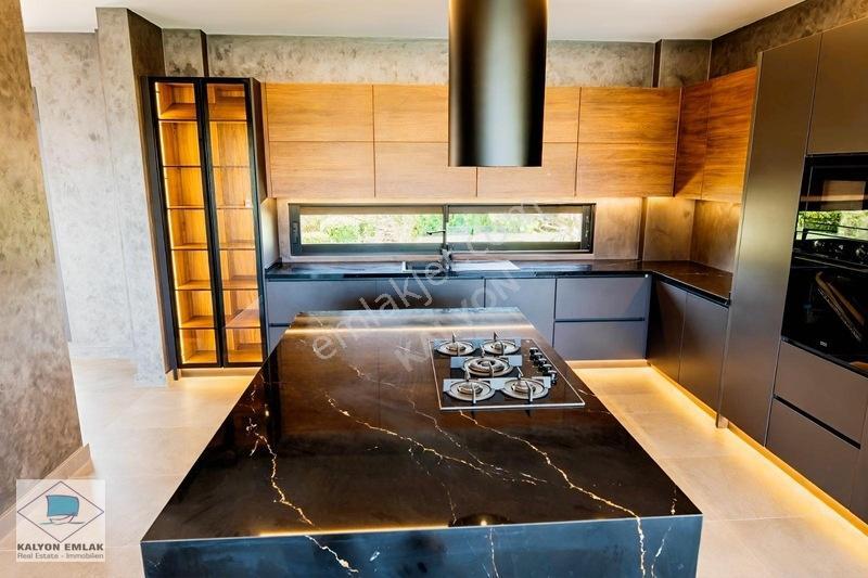 Çeşme Ovacık'ta 890 M2 Arsa 495 M2 Kapalı Alanlı Ultra Lüx Villa — fotoğraf 27