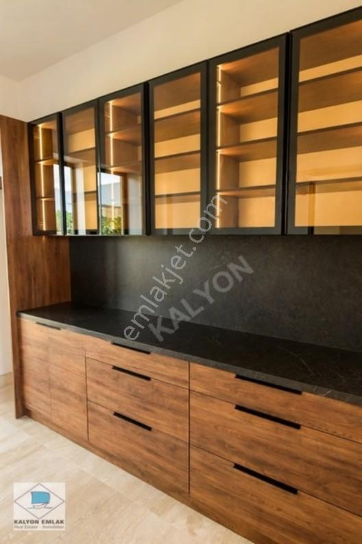 Çeşme Ovacık'ta 890 M2 Arsa 495 M2 Kapalı Alanlı Ultra Lüx Villa — fotoğraf 29