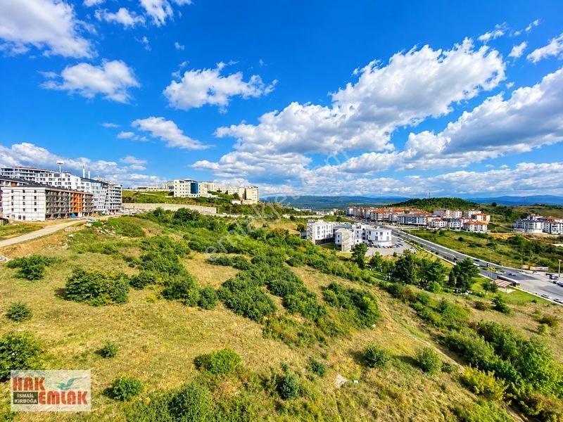 Hak Emlak'tan Üniversite Girişi Cadde Cepheli Eşyalı 2+1 Daire — fotoğraf 19