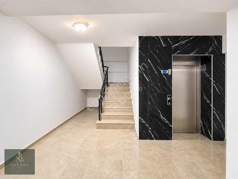 Nilüfer Akçalar'da Merkezi Konumda 130 M2 Net 3+1 Daire — fotoğraf 13
