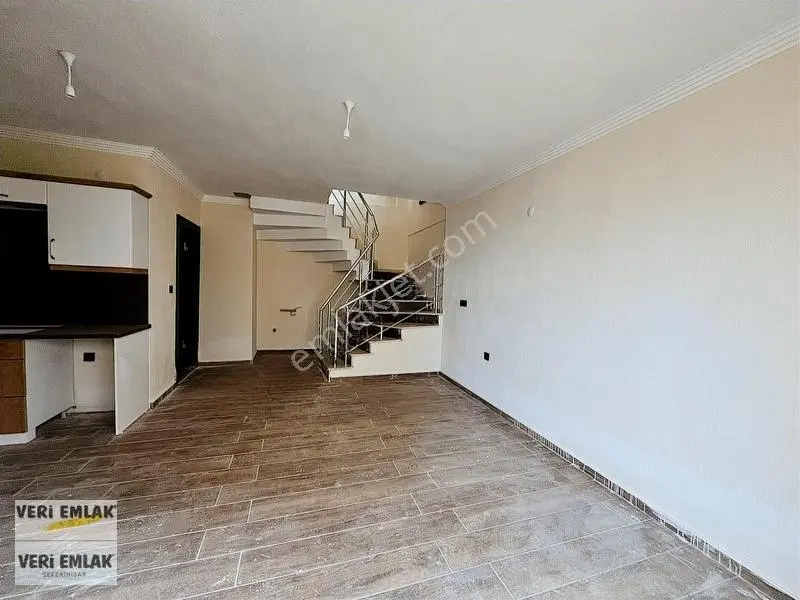 Veri'den Akarcada,havuzlu Sitede 3+1 Villa! — fotoğraf 11