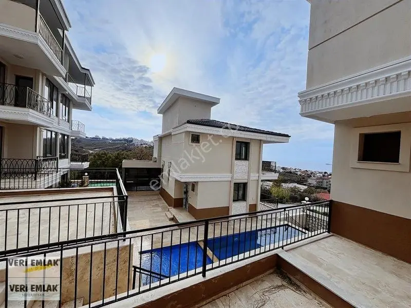 Veri'den Akarcada,havuzlu Sitede 3+1 Villa! — fotoğraf 13