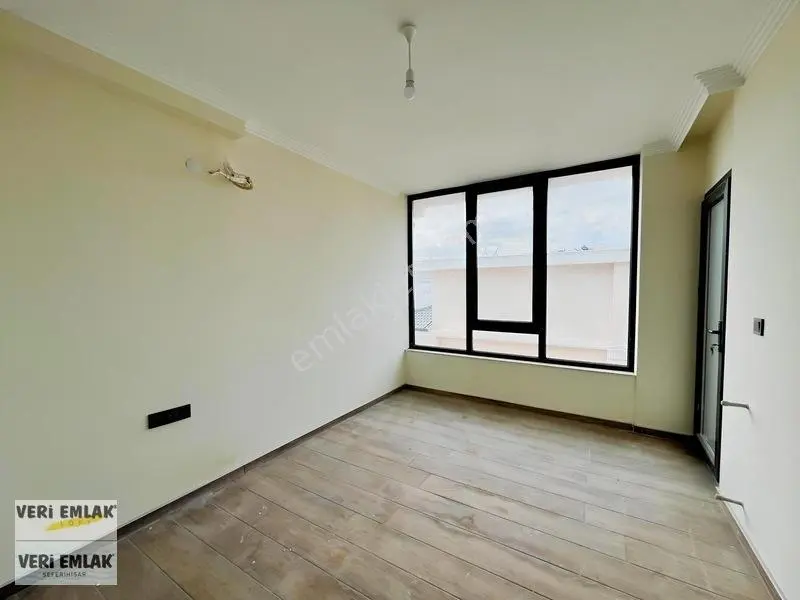 Veri'den Akarcada,havuzlu Sitede 3+1 Villa! — fotoğraf 24