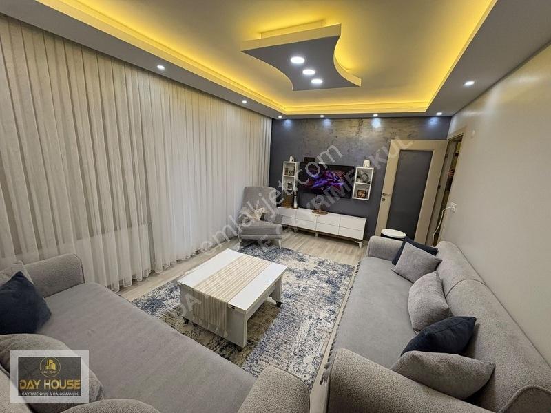 Day House'Den Sular Vadisinde 8 Yaşında Asansörlü Yüksek Giriş