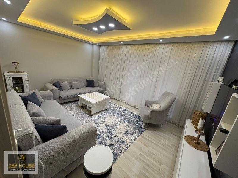 Day House'den Sular Vadisinde 8 Yaşında Asansörlü Yüksek Giriş — fotoğraf 3