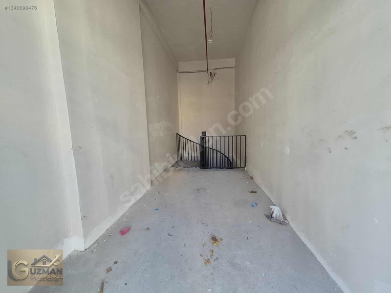 Kışla Cad. Kiralık 25 M² Dükkan + 40 M² Bodrum — fotoğraf 2