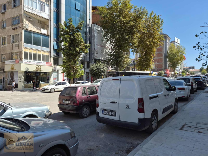 Kışla Cad. Kiralık 25 M² Dükkan + 40 M² Bodrum — fotoğraf 8