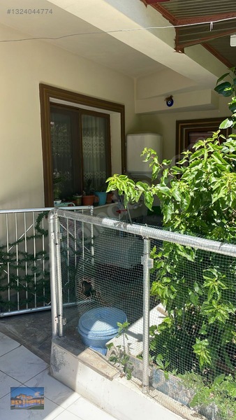 Kuşadası Davutlar Merkezde Bahçeli Satılık 2+1 Daire — fotoğraf 11