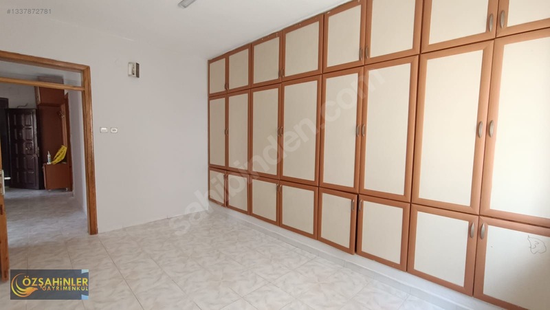 Mimarsinanda Köşe Başı 1. Kat Kiralık Daire — fotoğraf 4
