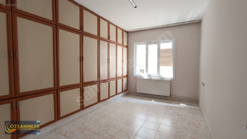 Mimarsinanda Köşe Başı 1. Kat Kiralık Daire — fotoğraf 5