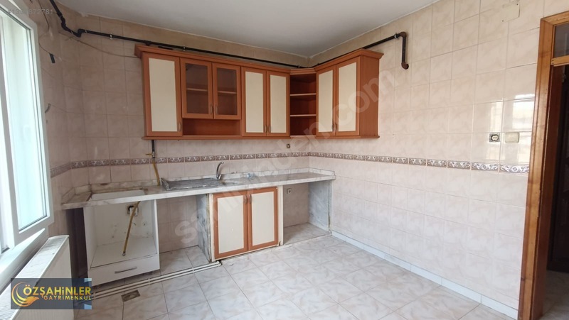 Mimarsinanda Köşe Başı 1. Kat Kiralık Daire — fotoğraf 6