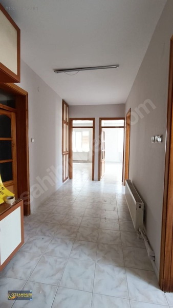 Mimarsinanda Köşe Başı 1. Kat Kiralık Daire — fotoğraf 8