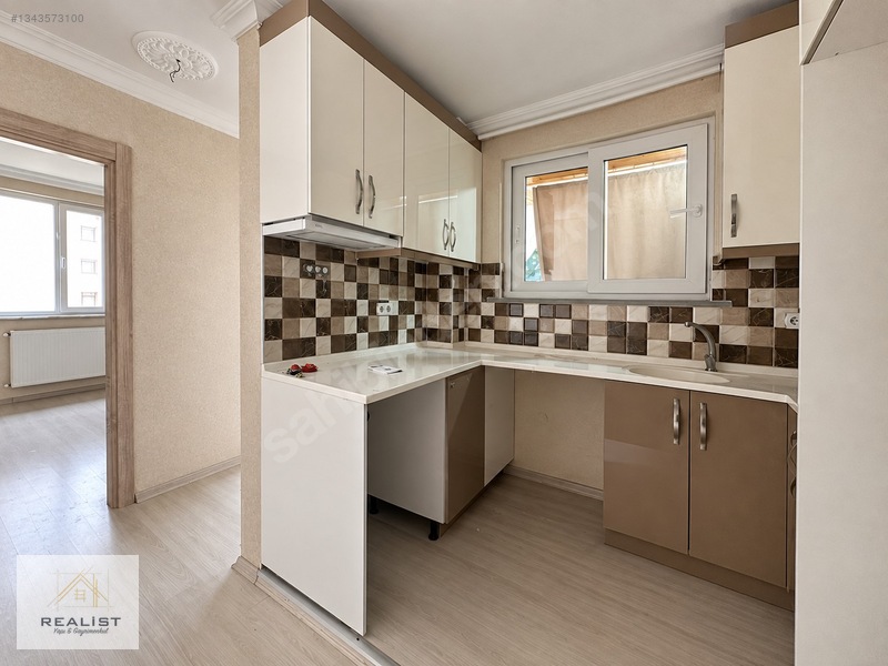 Bağlarbaşı Mh İstasyon Caddesine Yürüme 5 Dk 1+1 Üst Kat Kiralık — fotoğraf 5