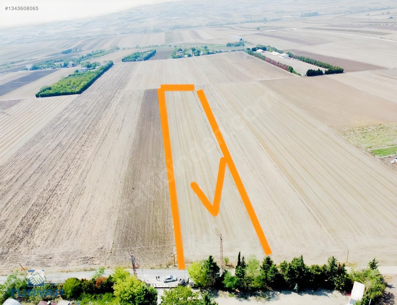 Silivri Çeltik'te 7850 M2 Tamamı Anlaşmalı Satılık Tarla