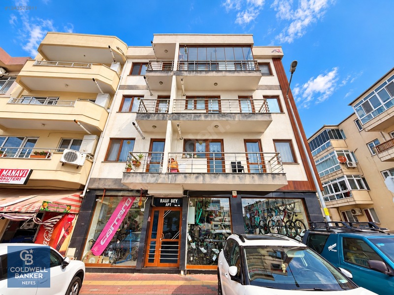Çanakkale Kordonda Denize Birkaç Adım Mesafede Satılık 1+1 Daire